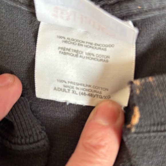 “Upcycled Vintage Coca-Cola T-Shirt - Black | Classic Retro Refresh” - Picture 4 of 5